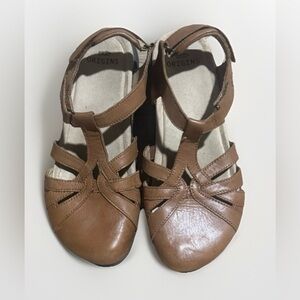 Earth Origins Women's Savoy Sierra Leather Closed Toe Brown Sandals Size 8.5